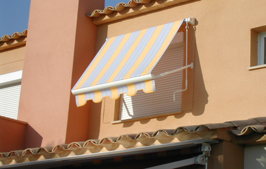 <B>1031</B> Straight Point Awning