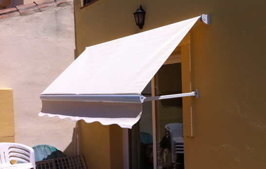 <B>1031</B> Straight Point Awning