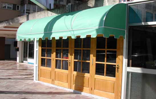 <B>7020</B> Awning canopy